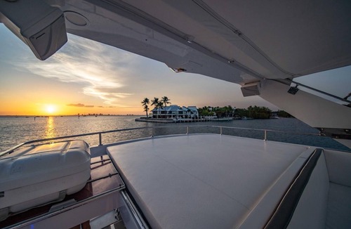 Key West Boat Rental | Luxury 2 stateroom Yacht FREE TIME