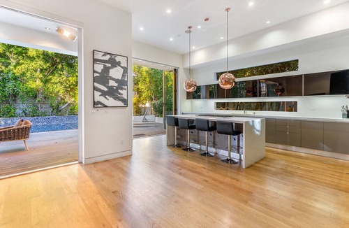 Beverly Grove Villa | Luxury 5 bdr Villa C! Best location with pool!