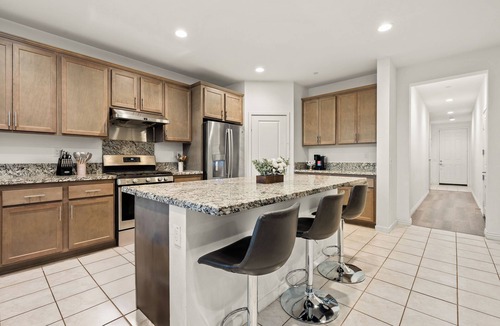 Ontario House | Luxury 5BR/7 Beds/5 Kings/3TVs/Soft Water+Purified