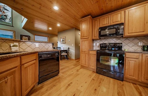 Stanley Hills Villa | Luxury Black Canyon Home Near the Stanley Hotel