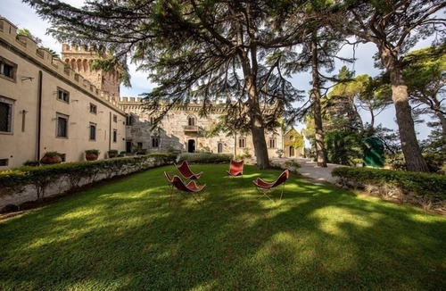 Venturina Villa | Luxury Castle rental for 28 people in Tuscany near the coast