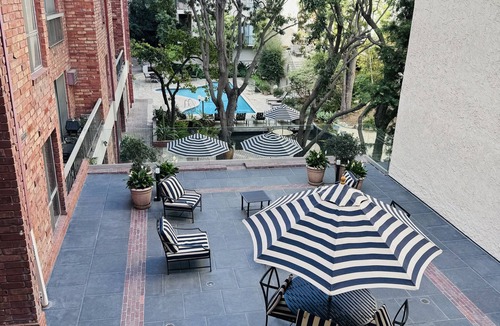 Westwood Apartment | Luxury cozy loft near UCLA , Beverly Hills, Santa Monica ,LAX 30+days stay only