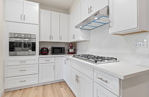 Rancho Cucamonga House | Luxury Designer 6BR Estate - Pool & 3-Car Garage
