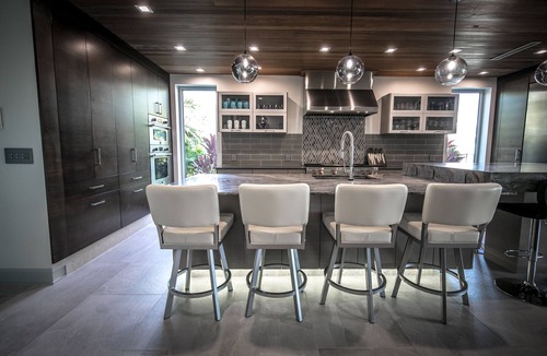 Tavernier House | Luxury home, Heated pool, Hot tub, Chefs kitchen, Sundeck, 100 ft of dockage.