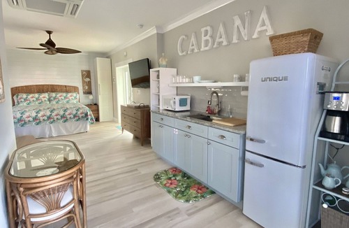 Key Colony Beach House | Luxury home/private pool! Wifi, High end kitchen! 4 King beds!