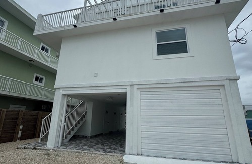 Sexton Cove Estates House | Luxury Key Largo Hideaway, Waterfront, Modern & Peaceful Paradise