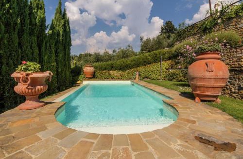 Ossaia Villa | Luxury pool villa in Cortona
