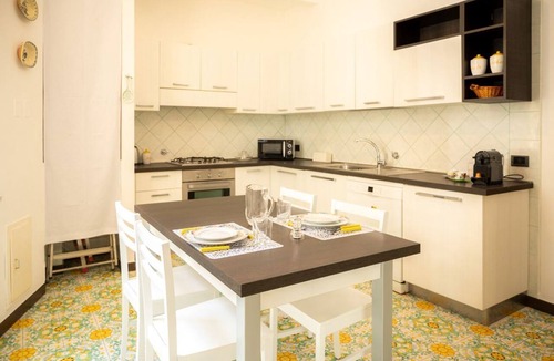 Savona Apartment | [Luxury Savona] Cruises 1 min Free WiFi A/C