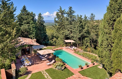 Castellina in Chianti Villa | Luxury Villa in Chianti with Winery up to 4 Guests