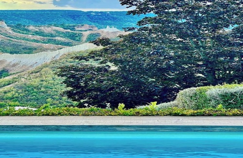 Castiglione in Teverina Apartment | Luxury Villa w/Spa, Pools & Winery - Tuscany Border