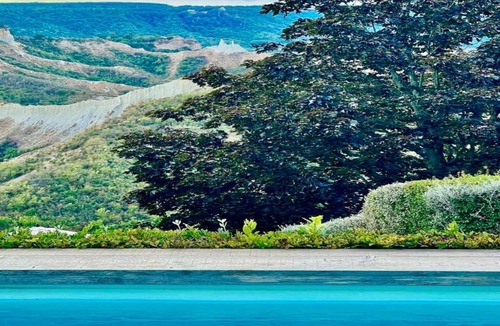 Castiglione in Teverina Apartment | Luxury Villa w Spa, Pools & Winery - Tuscany Border