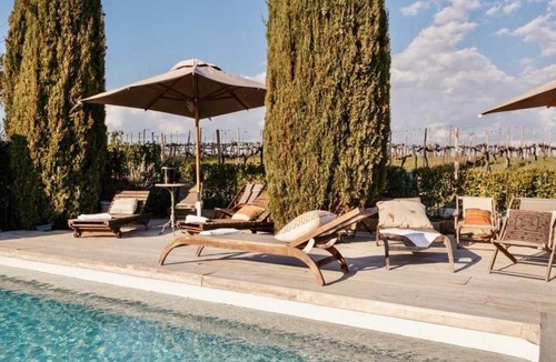 Castiglione in Teverina Apartment | Luxury Villa w Spa, Pools & Winery - Tuscany Border