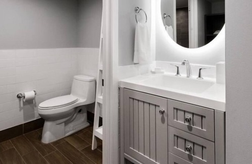 Marathon Resort | Making The Best Memories Along The Way! 2 Comfortable Units, Pool, Free Parking
