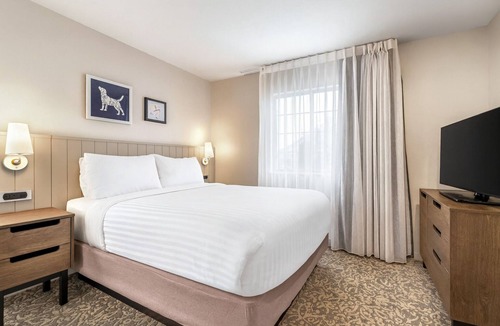 Torrance Hotel | Making The Best Memories Along The Way! Free Breakfast, Free Parking