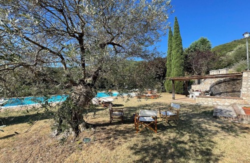 Baiano Apartment | Manor Rico Aristo - Private pool and garden