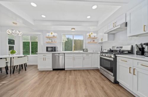 Fullerton House | Marbella Lane Modern Home w Private Backyard