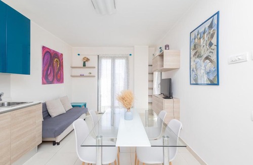 Pavia Apartment | Marelli 28 - 10 minuti a piedi da San Matteo, Cnao e Stazione