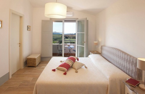 Casale Nuovo Villa | Maremmavillas Farmhouse with swimming pool in the Tuscan Maremma