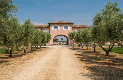 Marina Velca House | Marina Velca Villa Sleeps 24 Pool WiFi
