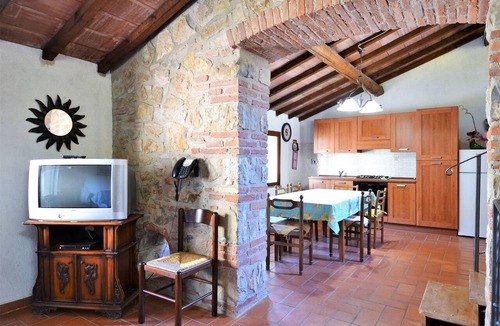 Massa Marittima Apartment | Massa Marittima Residence With Pools