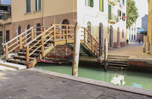 Cannaregio Apartment | MAZZONI 15 MODERN FLAT BY VENICE TRAIN STATION