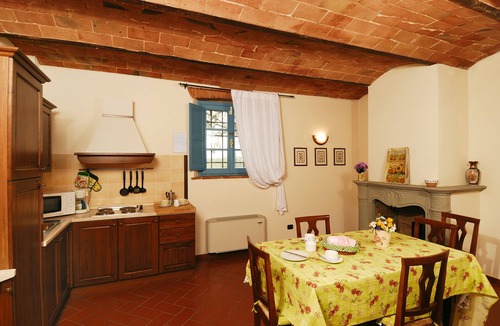 Vinci House | Medieval stone villa 17 bedrooms with pool in Vinci -Florence tophill position