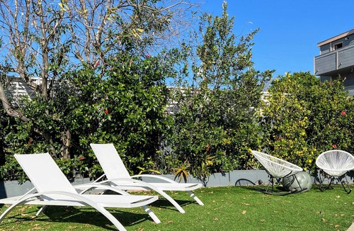 Ladera Heights House | Mesmerizing ADU by the Pool (MK3-ING)