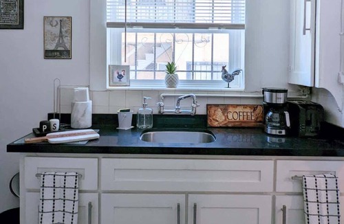 Downtown Long Beach Condo | Metro Paris- Elegant French Themed