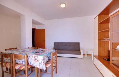 Castiglione della Pescaia Apartment | MIMMO n. 5 spazioso appartamento fronte mare con terrazza e posto auto