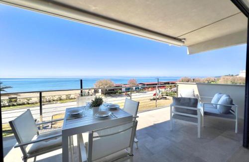 Castiglione della Pescaia Apartment | MIMMO 9 Beachfront, 3 bedrooms, and parking space