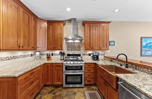Keystone House | Mins from Resort Shuttle is this Townhome w/Beautiful Views from Private Deck