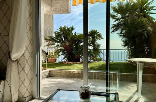 Ventimiglia Apartment | Minutes away are the hambury gardens and the most beautiful beaches on the French Riviera