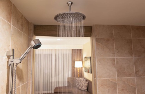 Old Town Hotel | Miyako Hybrid Hotel Torrance