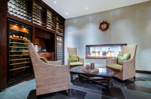 Old Town Hotel | Miyako Hybrid Hotel Torrance
