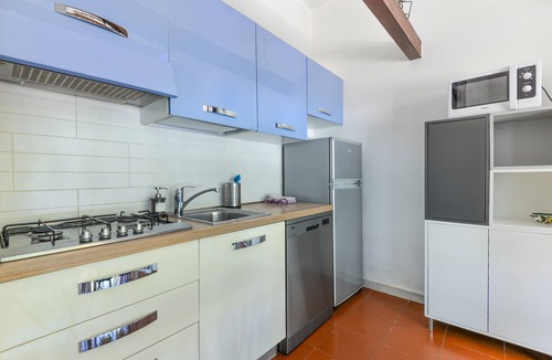 Lacona Apartment | Modern apartment with garden, air conditioning and Wi-Fi