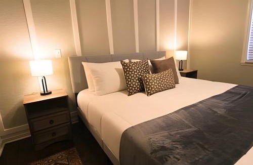 Reunion Villa | Modern 3BD Retreat | 10 Guests | Near Disney