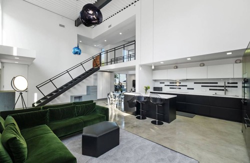 View Park-Windsor Hills House | Modern 4-bedroom retreat w/pool and endless views