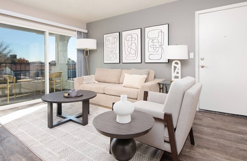 Chino Apartment | Modern Apartment in Prime Location (ID8237X51)