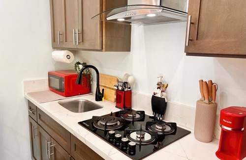 Park Mesa Heights Apartment | Modern & Cozy Private Studio w Patio Near LAX-SoFi