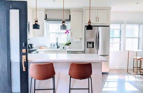 Carlson Park Apartment | Modern Culver City Stay with Balcony & Parking