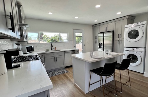 West Athens House | Modern Design SoFi Stadium