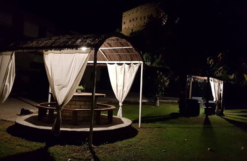 Torrenieri Apartment | Modern holiday home with garden and WIFI in the heart of the Crete Senesi