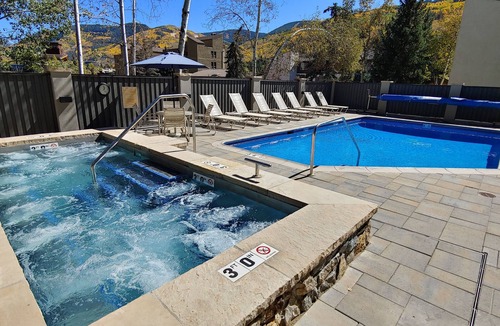 Vail Condo | Modern Luxury Vail Condo, steps to Gondola | W101