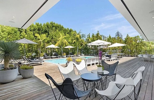 Beverly Hills Villa | Modern Mansion In Beverly Hills Flats