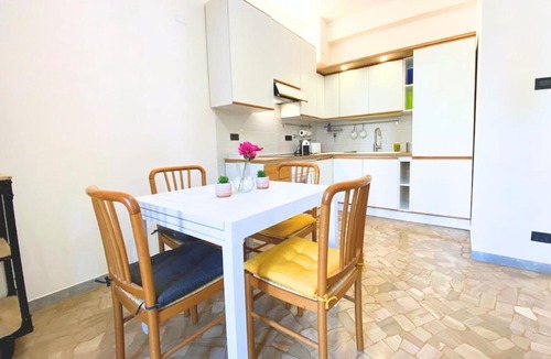 Fossolo Apartment | Modern Two-Room Apartment with Free Parking
