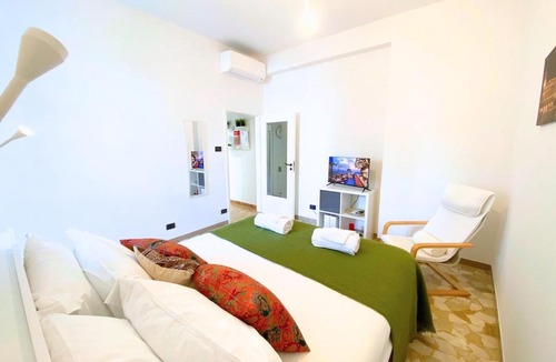 Fossolo Apartment | Modern Two-Room Apartment with Free Parking