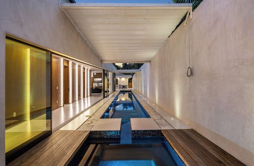 Hollywood Dell Villa | MODERN VILLA 5 BEDROOM 5 BATH