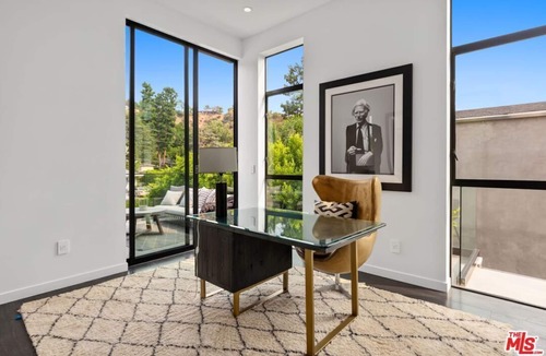 Beverly Hills Villa | Modern Villa In Beverly Hills