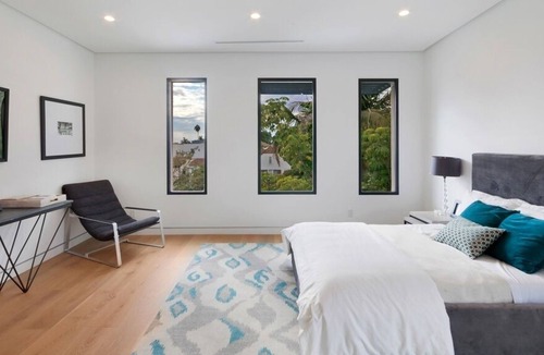 Fairfax District Villa | Modern Villa In West Hollywood