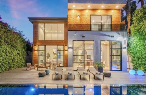 West Hollywood House | Modern West Hollywood Villa | 4 Bed | 4.5 Bath | Pool